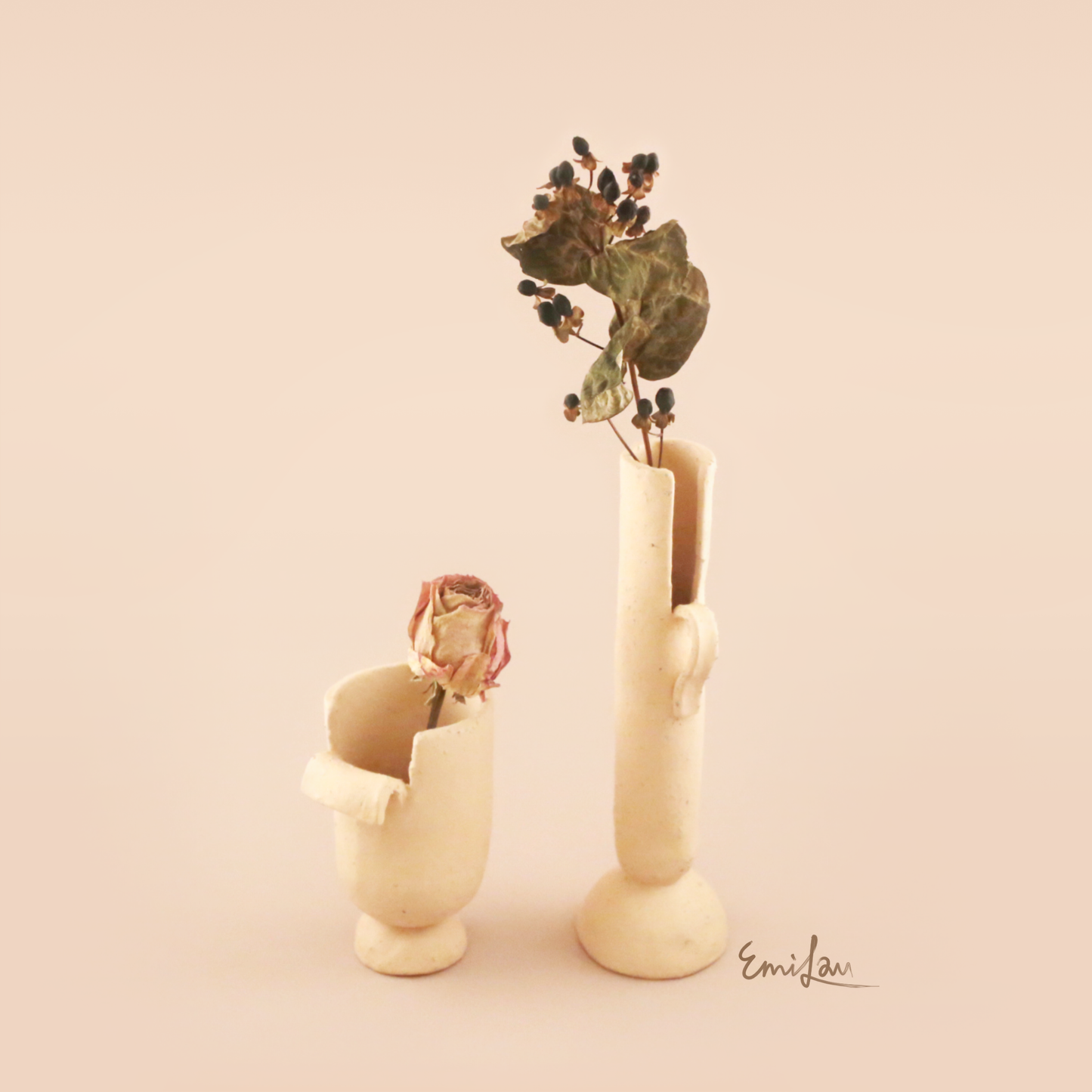 Aki • Pink Stoneware Vase