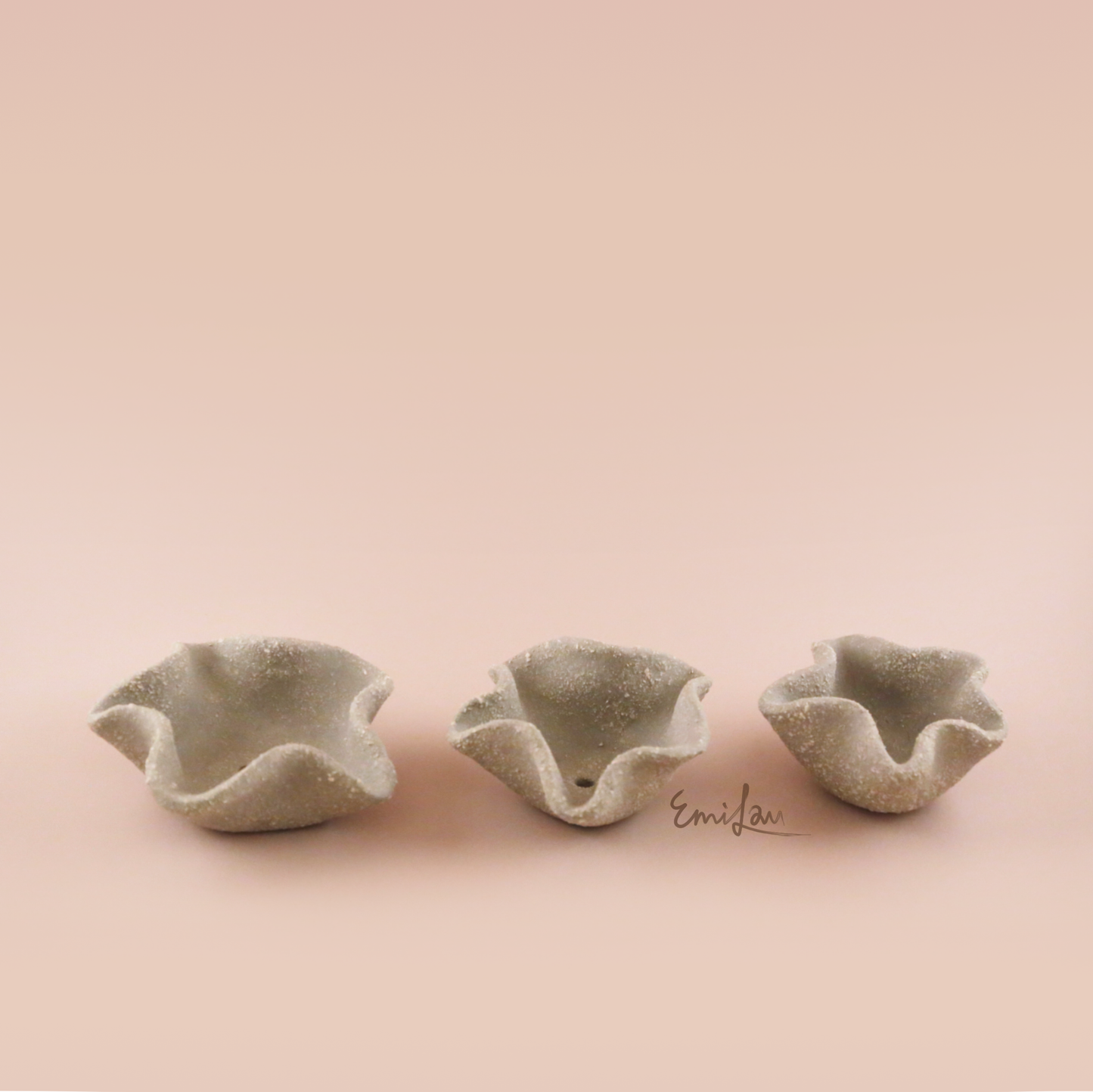 Bo • Grey Wavy Planters