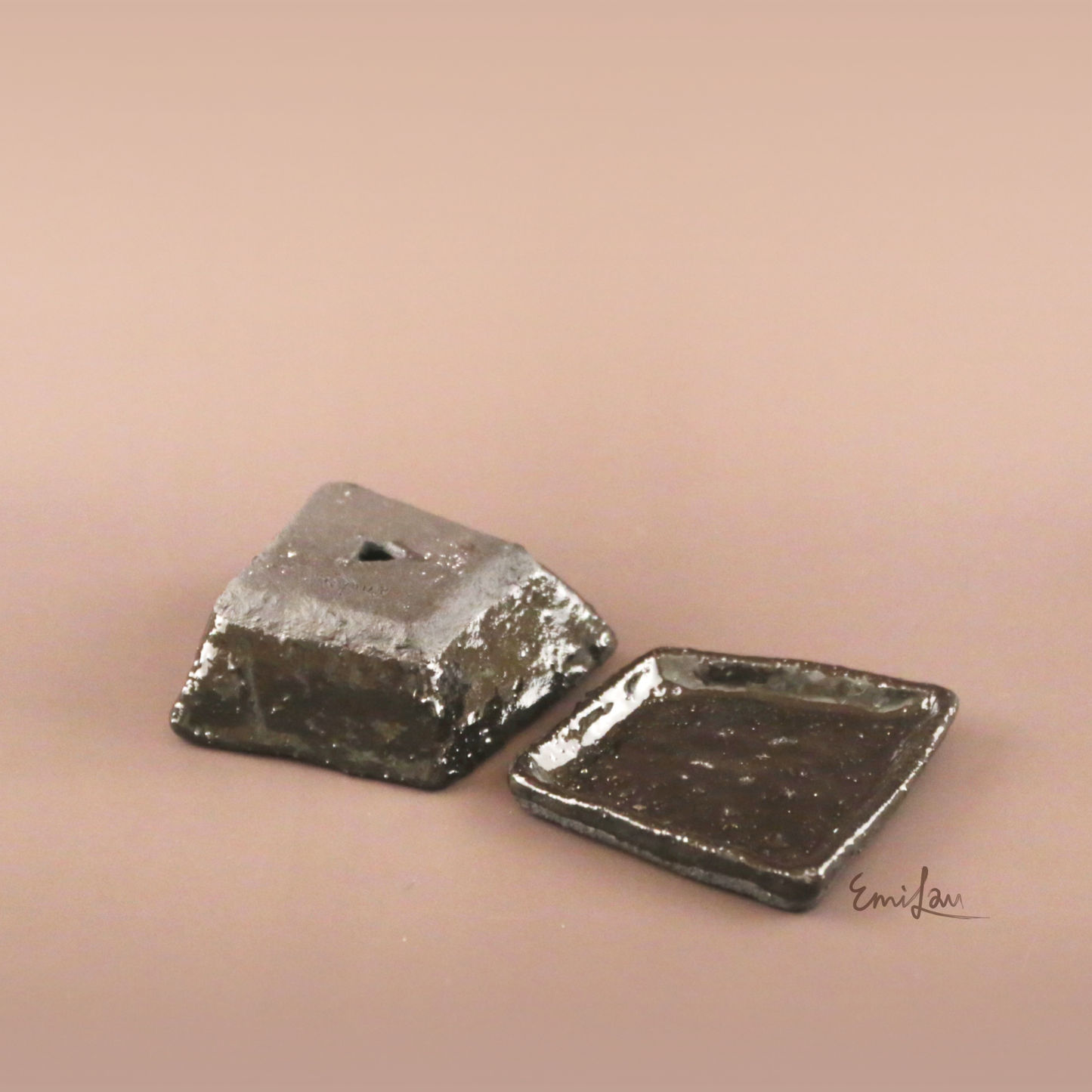 Kuro • Geometric Planters